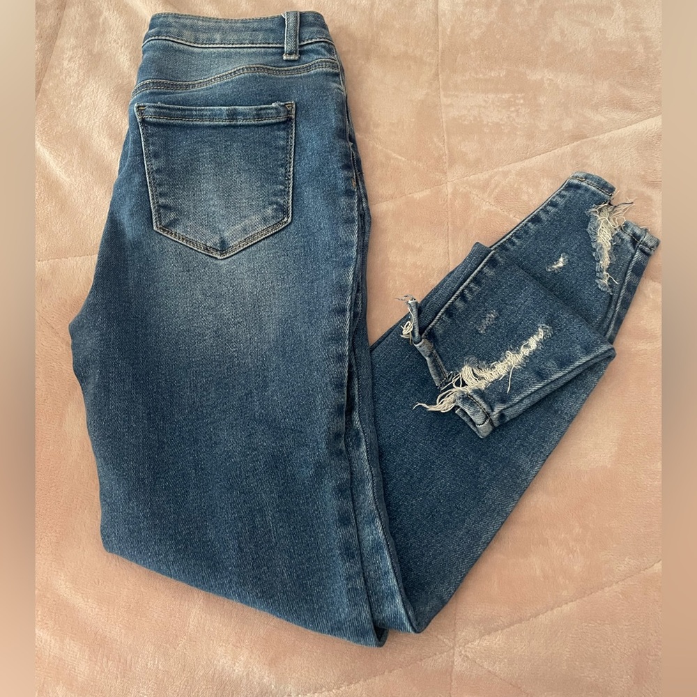 Women’s Ripped Jeans - Picture 2 of 6